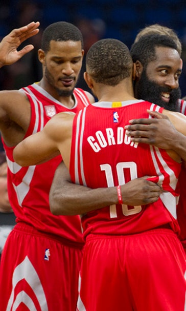Rockets rally for 10th straight win, stun Wolves in OT (Dec 17, 2016)